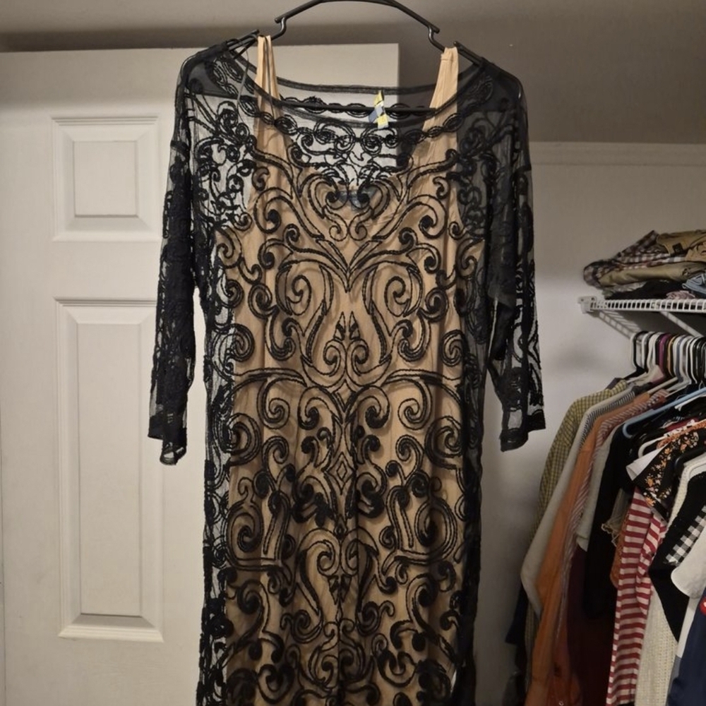 Catherine Malandrino Black and Tan Lace Long Sleeve Dress